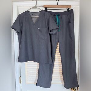 Figs Scrub Set- Medium